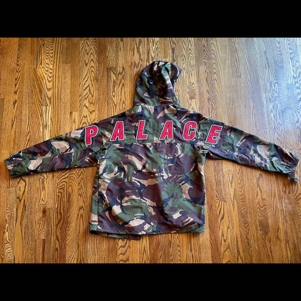 PALACE CAMO RAIN/WATERPROOF JACKET Size LARGE